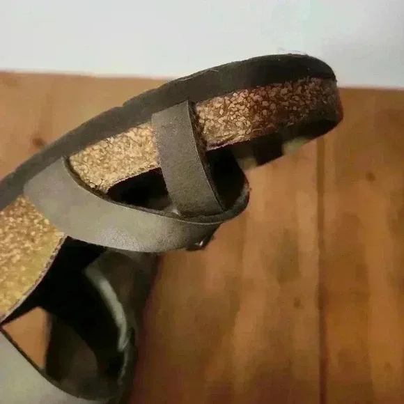 Birkenstock size 39 womens size 8-8.5 - Picture 8 of 9